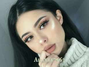Aliceee7963