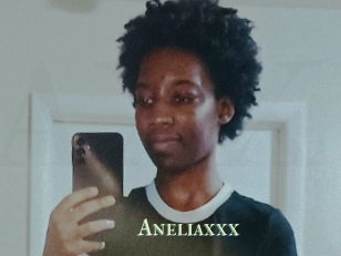Aneliaxxx