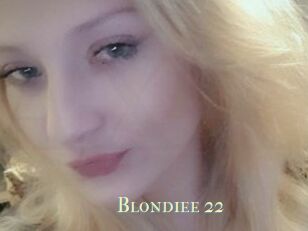 Blondiee_22