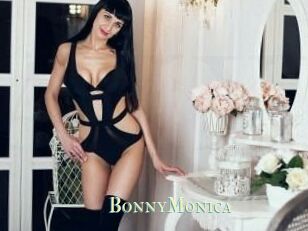 Bonny_Monica