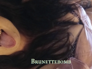 Brunettebomb