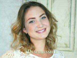 Demuresmile