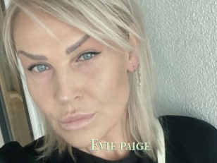 Evie_paige