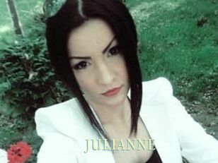 JULIANNE_