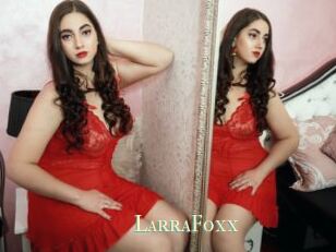 LarraFoxx