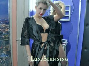 LunaStunning