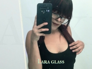 Lara_glass