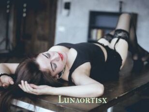 Lunaortisx