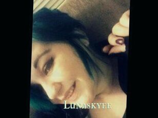 Lunaskyee