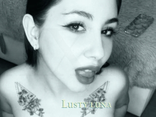Lusty_luna