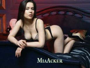 MiaAcker