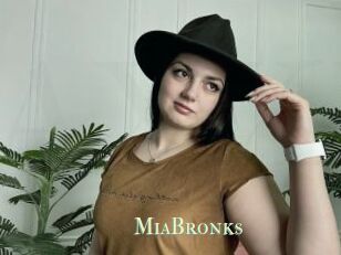 MiaBronks
