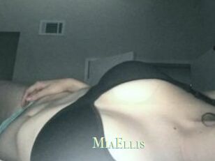 Mia_Ellis