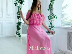 MiaEvanly