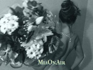MiaOnAir