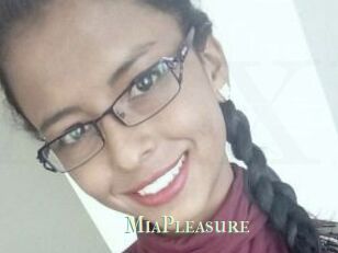 Mia_Pleasure
