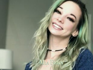 Mia_Fern