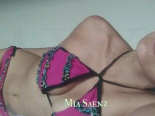 Mia_Saenz