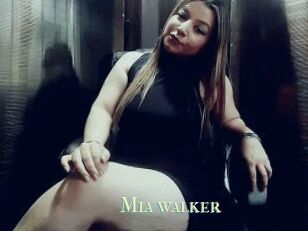Mia_walker