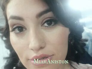 MiahAniston
