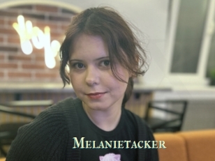 Melanietacker