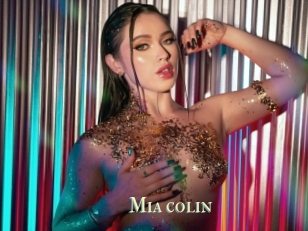 Mia_colin