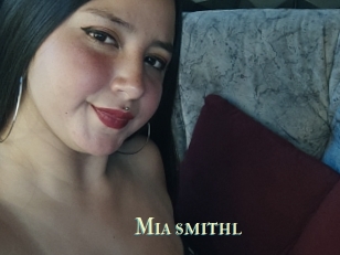 Mia_smithl
