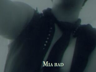 Mia_bad
