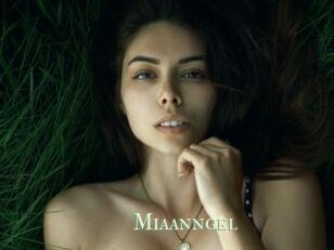 miaanngel Actrice xxx