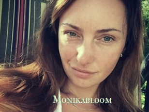 Monikabloom