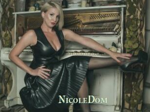 NicoleDom