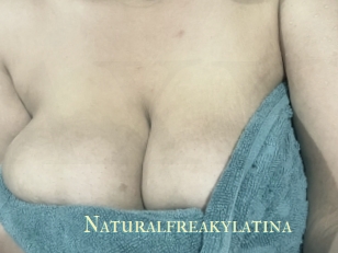 Naturalfreakylatina