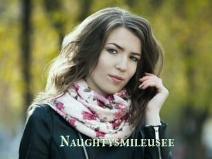 Naughtysmileusee