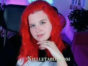 Nielletablossom