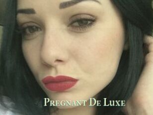 Pregnant_De_Luxe