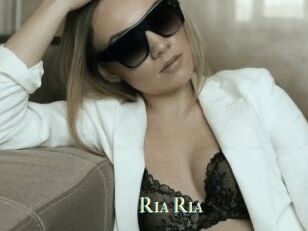 Ria_Ria