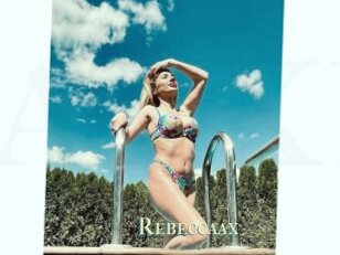 Rebeccaax