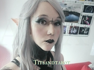 Titsandtarot