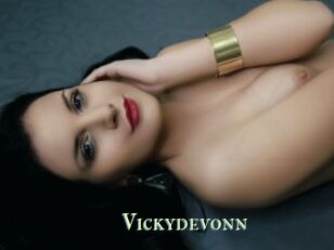 Vickydevonn