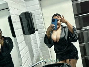 Vickyye