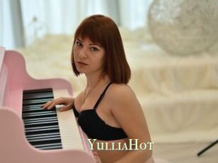 YulliaHot